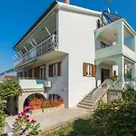 Apartment Complex Silvia